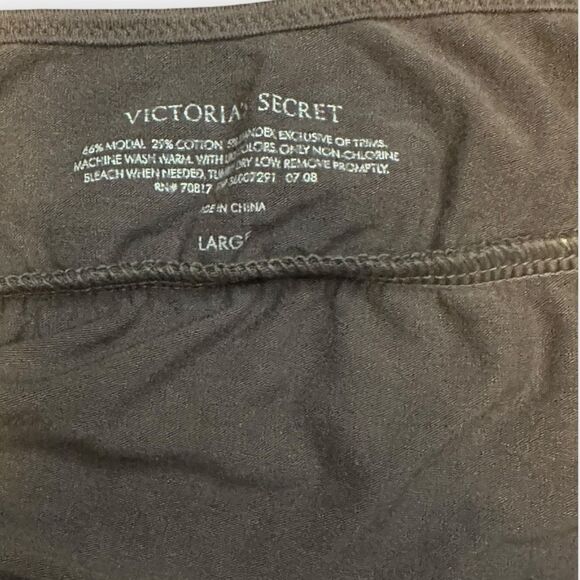 VICTORIA’S SECRET Women’s Gray Knit Soft Sleep Camisole Lace Trim Size Large - Picture 4 of 5